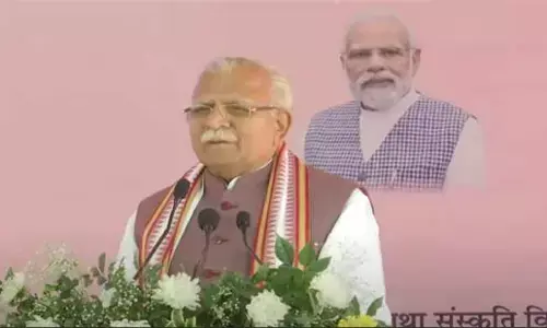 Haryana News: सीएम मनोहर लाल ने महिलाओं से किया बड़ा वादा, कहा- एक महिला तीन पीढ़ियों को संभालती है