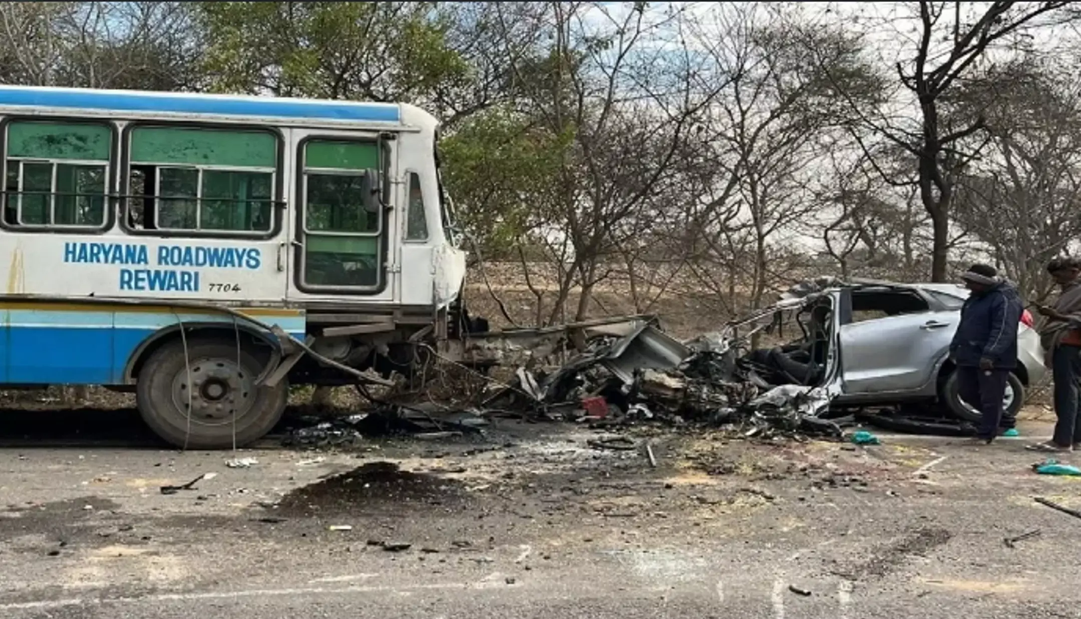 Rewari Road Accident: हरियाणा के रेवाड़ी में दर्दनाक हादसा, रोडवेज बस और कार में भीषण भिड़ंत, 5 लोगों की मौके पर मौत