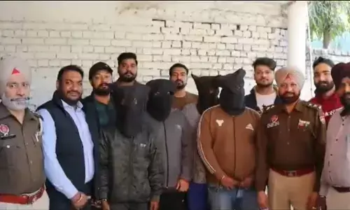 Punjanb Crime News: इंटरनेशनल गैंग से पकड़ी 22KG अफीम, 9 करोड़ की ड्रग्स के साथ 9 गिरफ्तार, 30 बैंक खाते सीज