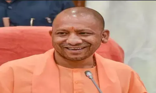 UP DA Hike: होली से पहले UP की योगी सरकार का तोहफा, 4 फीसदी बढ़ा DA,18 लाख कर्मचारियों की बल्ले-बल्ले