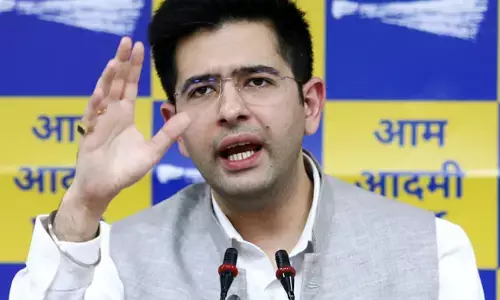 Raghav Chadda: AAP सांसद राघव चड्डा जूझ रहे Retinal Detachment की समस्या से, जानिए इस बीमारी के कारण, लक्षण और उपचार Raghav Chadda: AAP सांसद राघव चड्डा जूझ रहे Retinal Detachment की समस्या से, जानिए इस बीमारी के कारण, लक्षण और उपचार