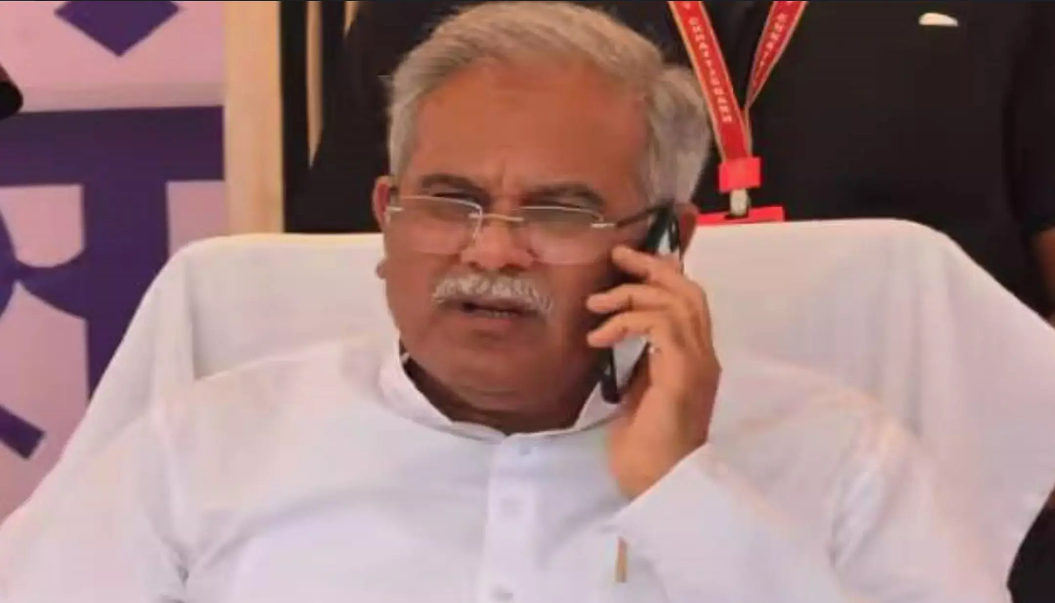 Mahadev App Case: छत्तीसगढ़ के पूर्व सीएम भूपेश बघेल की बढ़ी मुश्किलें, कई धाराओं में दर्ज हुआ FIR Mahadev App Case: छत्तीसगढ़ के पूर्व सीएम भूपेश बघेल की बढ़ी मुश्किलें, कई धाराओं में दर्ज हुआ FIR