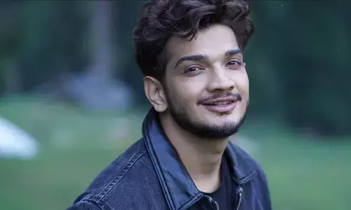 Munawar Farooqui Detained: Elvish Yadav के बाद मुनव्वर फारूकी को मुंबई पुलिस ने हिरासत में लिया, आधी रात को पड़ी थी रेड