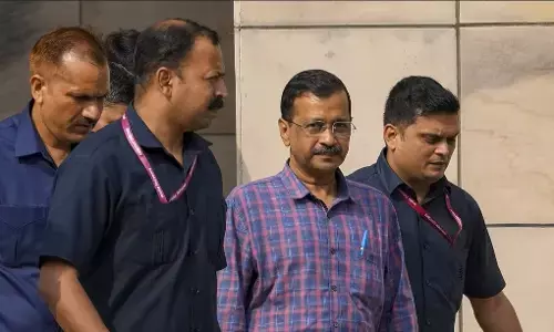 Arvind Kejriwal Tihar Jail: तिहाड़ में कैसे कटेंगे अरविंद केजरीवाल के दिन? नाश्ते में चाय, लंच में मिलेगी दाल-रोटी, पढ़ें क्या रहेगी दिनचर्या