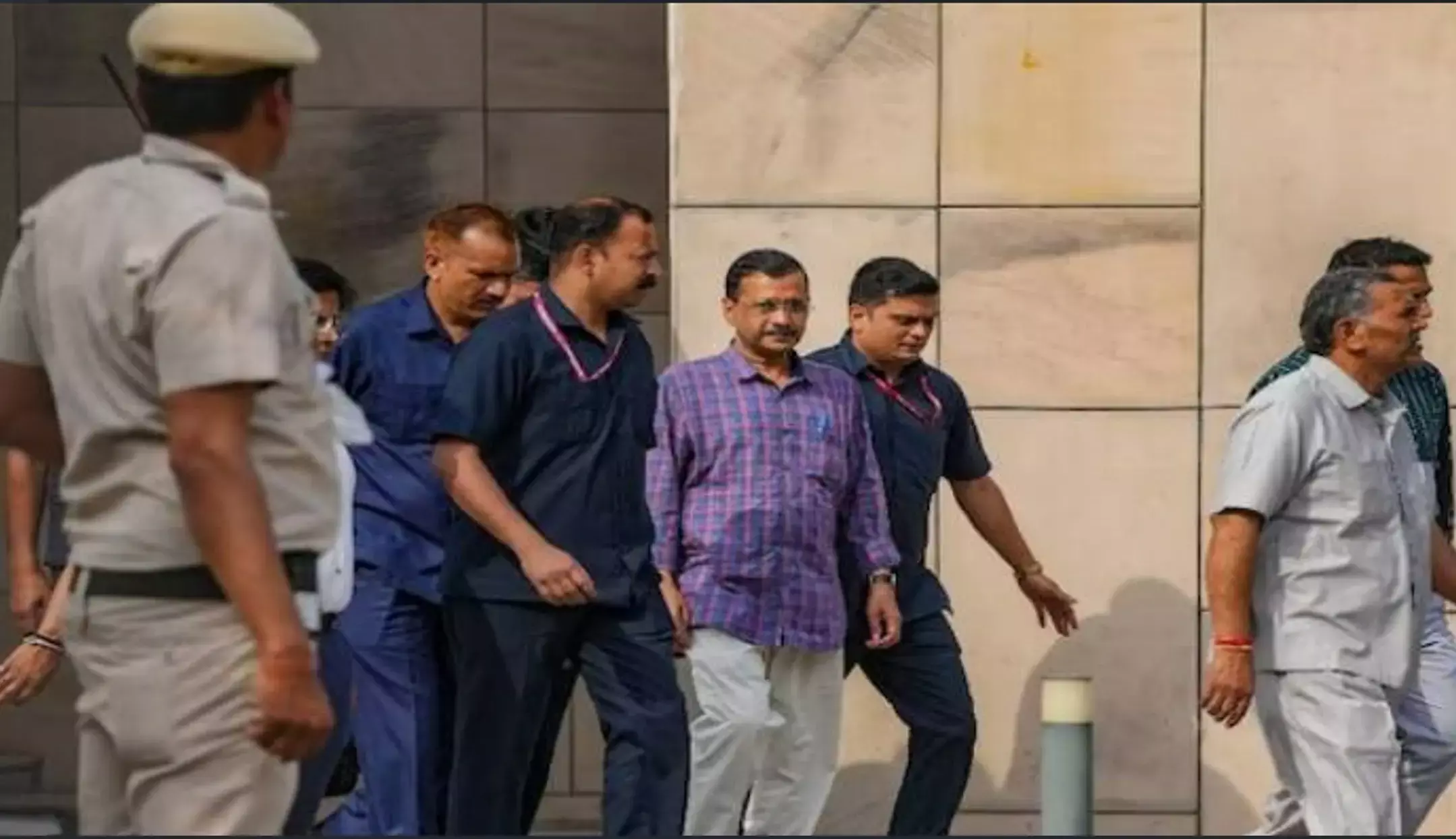 CM Kejriwal Arrest: तिहाड़ जेल में अरविंद केजरीवाल के पड़ोसी बने आतंकवादी, अंडरवर्ल्ड डॉन, गैंगस्टर CM Kejriwal Arrest: तिहाड़ जेल में अरविंद केजरीवाल के पड़ोसी बने आतंकवादी, अंडरवर्ल्ड डॉन, गैंगस्टर