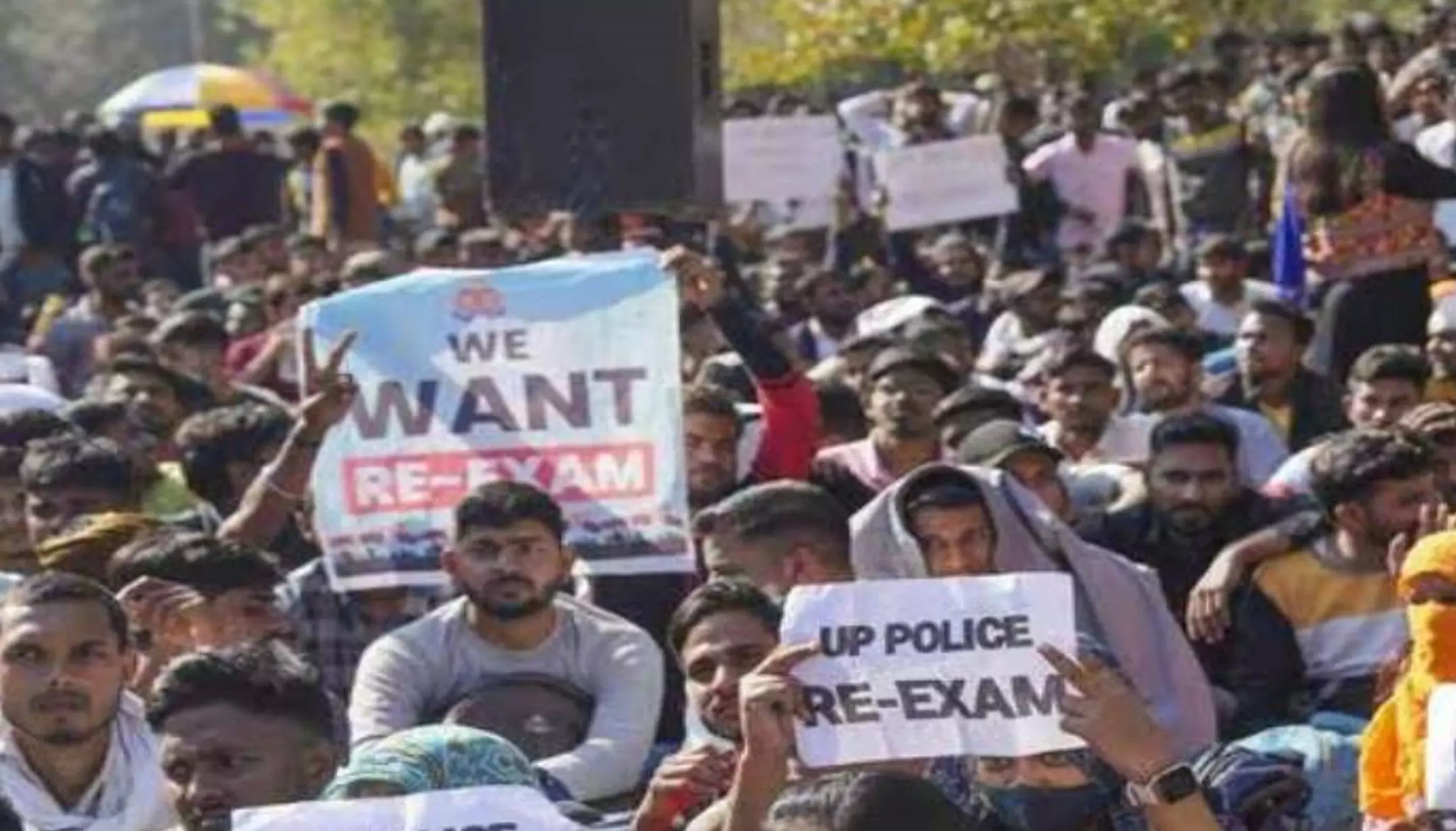 UP Police Paper Leak: STF को मिली बड़ी कामयाबी, सिपाही भर्ती पेपर लीक मामले का मुख्य आरोपी राजीव नयन गिरफ्तार UP Police Paper Leak: STF को मिली बड़ी कामयाबी, सिपाही भर्ती पेपर लीक मामले का मुख्य आरोपी राजीव नयन गिरफ्तार