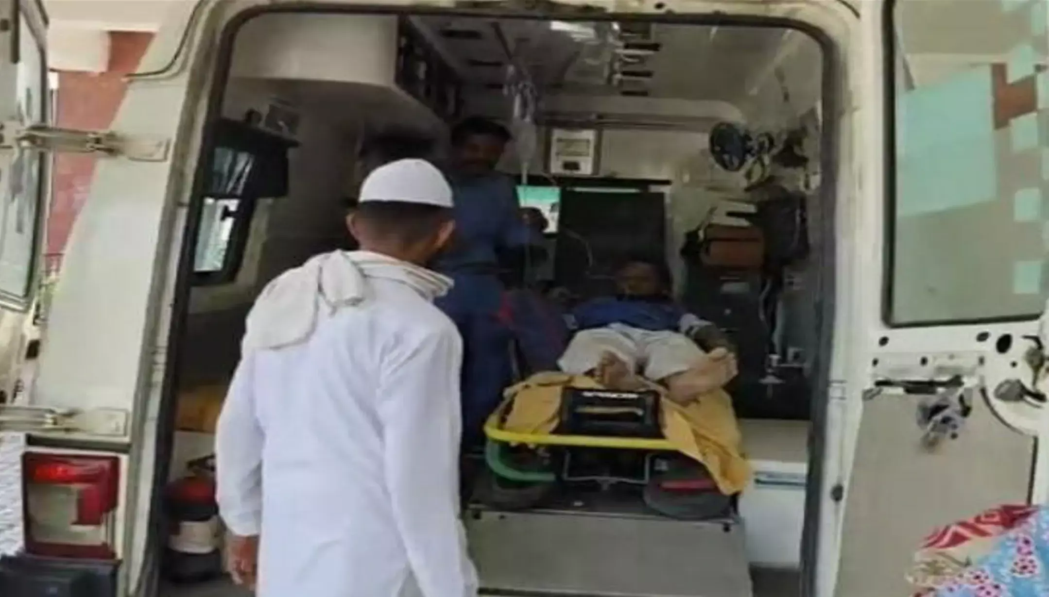 Haryana News Hindi: मिट्टी की खुदाई के दौरान हादसा, 8 लोग दबे, 2 महिलाओं की गई जान Haryana News Hindi: मिट्टी की खुदाई के दौरान हादसा, 8 लोग दबे, 2 महिलाओं की गई जान