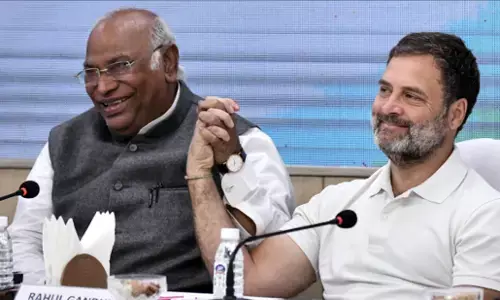 Mahalaxmi Scheme: क्या है Mahalaxmi Scheme? जिसके तहत कांग्रेस ने गरीब परिवार की महिलाओं को 1 लाख रुपये देने का किया है वादा Mahalaxmi Scheme: क्या है Mahalaxmi Scheme? जिसके तहत कांग्रेस ने गरीब परिवार की महिलाओं को 1 लाख रुपये देने का किया है वादा