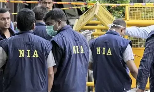 NIA team attacked in Bengal: बंगाल में ED के बाद अब NIA की टीम पर हमला, कार में तोड़फोड़; दो अधिकारी घायल NIA team attacked in Bengal: बंगाल में ED के बाद अब NIA की टीम पर हमला, कार में तोड़फोड़; दो अधिकारी घायल