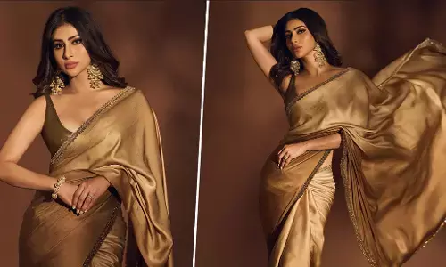 Mouni Roy Sexy Videos Photos: Mouni Roy ने सेक्सी साड़ी में शेयर की खूबसूरत तस्वीरें, सेक्सी अदाओं ने फैंस को बनाया दीवाना Mouni Roy Sexy Videos Photos: Mouni Roy ने सेक्सी साड़ी में शेयर की खूबसूरत तस्वीरें, सेक्सी अदाओं ने फैंस को बनाया दीवाना