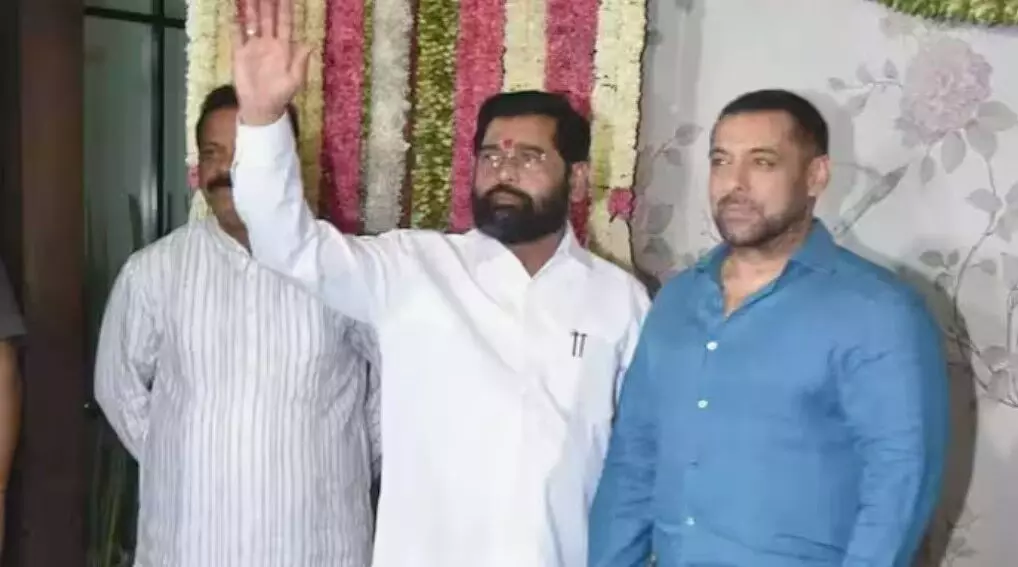 Salman Khan: CM शिंदे ने की सलमान खान से बात, फायरिंग को लेकर मुख्यमंत्री ने उठाया बड़ा कदम Salman Khan: CM शिंदे ने की सलमान खान से बात, फायरिंग को लेकर मुख्यमंत्री ने उठाया बड़ा कदम