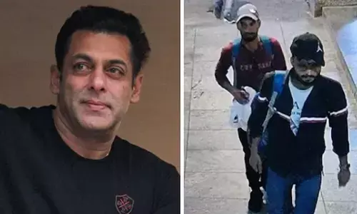 Salman Khan House Firing: सलमान खान के घर के बाहर फायरिंग करने वाले हमलावरों की हुई पहचान, मुंबई से भागने की आशंका Salman Khan House Firing: सलमान खान के घर के बाहर फायरिंग करने वाले हमलावरों की हुई पहचान, मुंबई से भागने की आशंका