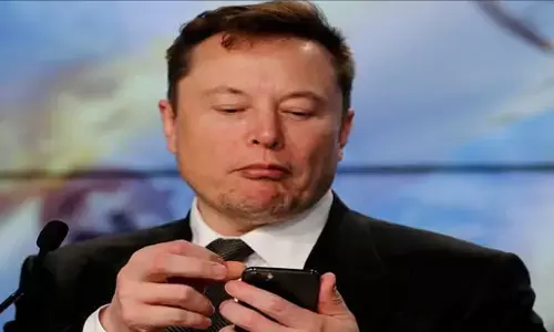 मस्क ने फिर निकाला पैसा वसूलने का नया तरीका, X पर अकाउंट बनाने के लिए देनी होगी फीस! मस्क ने फिर निकाला पैसा वसूलने का नया तरीका, X पर अकाउंट बनाने के लिए देनी होगी फीस!