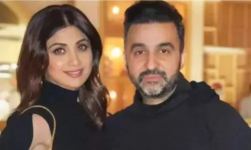 Raj Kundra: राज कुंद्रा पर ईडी का शिकंजा, शिल्पा शेट्टी के पति की 97 करोड़ रुपये की संपत्ति की जब्त Raj Kundra: राज कुंद्रा पर ईडी का शिकंजा, शिल्पा शेट्टी के पति की 97 करोड़ रुपये की संपत्ति की जब्त