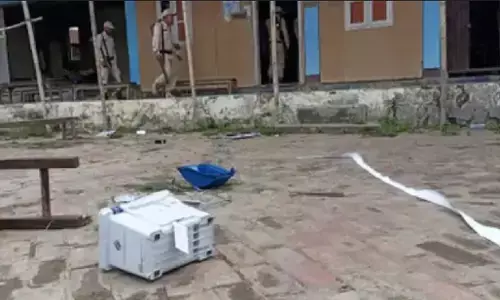 Manipur Lok Sabha Election Phase 1 Voting: मणिपुर में पोलिंग बूथ पर तोड़ी EVM, फायरिंग में 3 लोग घायल