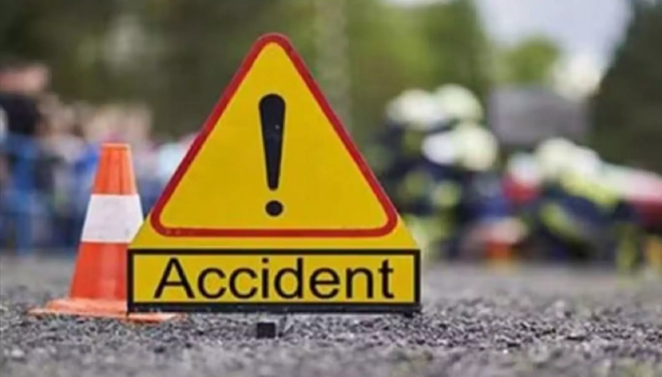 Mainpuri Road Accident: मैनपुरी में दर्दनाक सड़क हादसा, ट्रैक्टर-ट्रॉली में ट्रक ने मारी टक्कर, 4 की मौत, कई घायल