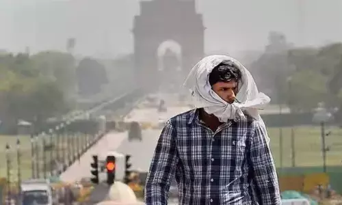 Aaj Ka Mausam: 13 рд░рд╛рдЬреНрдпреЛрдВ рдореЗрдВ рд╣реАрдЯрд╡реЗрд╡ рдХрд╛ рдЕрд▓рд░реНрдЯ рдЬрд╛рд░реА, рдЬрд╛рдирд┐рдП рджрд┐рд▓реНрд▓реА рдореЗрдВ рдХреИрд╕рд╛ рд░рд╣реЗрдЧрд╛ рдореМрд╕рдо? Aaj Ka Mausam: 13 рд░рд╛рдЬреНрдпреЛрдВ рдореЗрдВ рд╣реАрдЯрд╡реЗрд╡ рдХрд╛ рдЕрд▓рд░реНрдЯ рдЬрд╛рд░реА, рдЬрд╛рдирд┐рдП рджрд┐рд▓реНрд▓реА рдореЗрдВ рдХреИрд╕рд╛ рд░рд╣реЗрдЧрд╛ рдореМрд╕рдо?