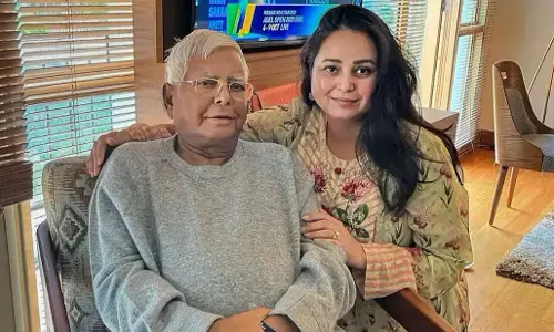 Rohini Acharya Net Worth: लालू यादव की बेटी Rohini Acharya के पास कुल कितनी संपत्ति? सारण से लड़ रहीं चुनाव Rohini Acharya Net Worth: लालू यादव की बेटी Rohini Acharya के पास कुल कितनी संपत्ति? सारण से लड़ रहीं चुनाव