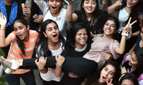 WBBSE 10th Result 2024: पश्चिम बंगाल कक्षा 10वीं का रिजल्ट घोषित, 86.31% बच्चे पास, चंद्रचूड़ सेन ने किया टॉप WBBSE 10th Result 2024: पश्चिम बंगाल कक्षा 10वीं का रिजल्ट घोषित, 86.31% बच्चे पास, चंद्रचूड़ सेन ने किया टॉप