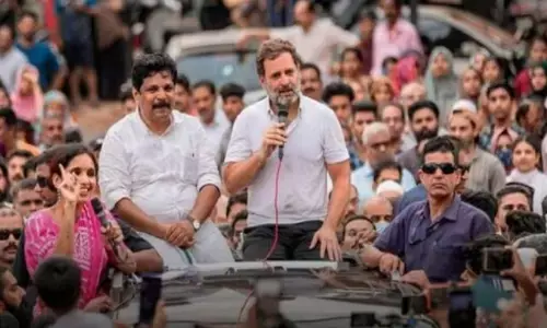 Rahul Gandhi Nomination: राहुल गांधी दोपहर 12 बजे रायबरेली में करेंगे नामांकन, सोनिया-प्रियंका रहेंगे साथ Rahul Gandhi Nomination: राहुल गांधी दोपहर 12 बजे रायबरेली में करेंगे नामांकन, सोनिया-प्रियंका रहेंगे साथ