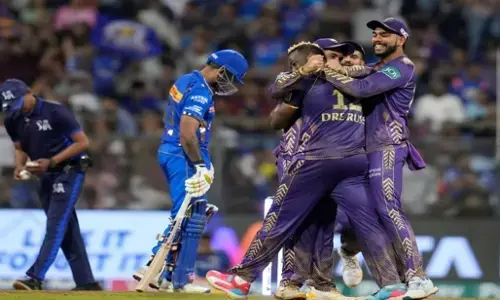 MI vs KKR : लगातार चौथा मैच हारकर प्लेऑफ से लगभग बाहर हुई मुंबई, कोलकाता ने 24 रन से जीता मैच