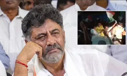 Viral Video: डीके शिवकुमार ने कांग्रेस कार्यकर्ता को जड़ दिया थप्पड़, BJP बोली- कांग्रेस की नवाबी मानसिकता