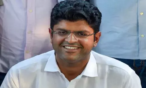 Haryana Political Crisis: पूर्व डिप्टी सीएम दुष्यंत चौटाला ने राज्यपाल को लिखा पत्र, फ्लोर टेस्ट करवाने की उठाई मांग