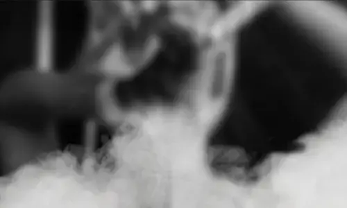 Hyderabad Incident: पानी समझकर एसिड से नहा ली लड़की, गंभीर रूप से हुई घायल