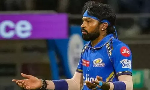 MI vs LSG : IPL 2025 के पहले ही मैच में बैन होंगे हार्दिक पांड्या, आईपीएल 2024 में किए इस गलती की मिली सजा MI vs LSG : IPL 2025 के पहले ही मैच में बैन होंगे हार्दिक पांड्या, आईपीएल 2024 में किए इस गलती की मिली सजा