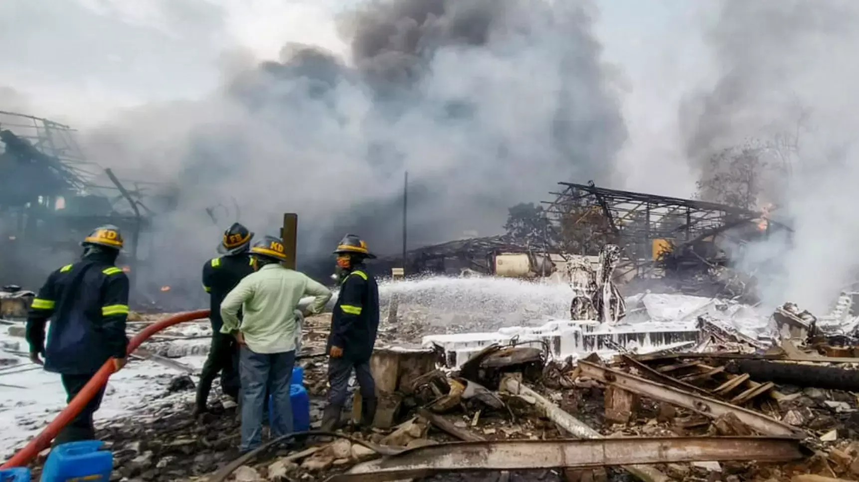 Maharashtra News Hindi : ठाणे की एक फैक्ट्री में बॉयलर फटने से भीषण आग, 4 की मौत, 30 लोग घायल