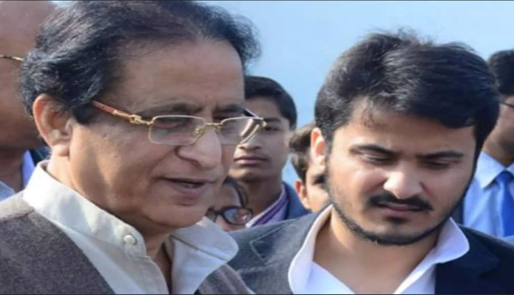 Azam Khan: फर्जी जन्म प्रमाण पत्र के मामले में आजम खान को बड़ी राहत, इलाहाबाद हाई कोर्ट से मिली जमानत Azam Khan: फर्जी जन्म प्रमाण पत्र के मामले में आजम खान को बड़ी राहत, इलाहाबाद हाई कोर्ट से मिली जमानत