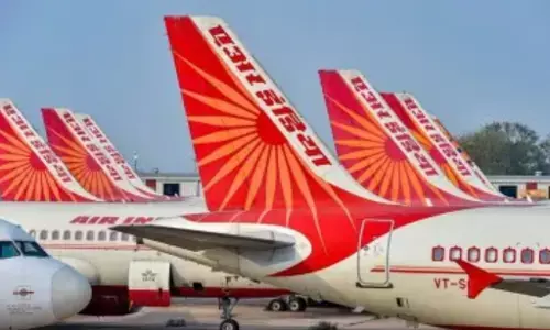 Air India Salary Hike: ir India के कर्मचारियों की बल्ले-बल्ले! एयरलाइन ने बढ़ा दी सैलरी, पायलटों को बोनस का ऐलान