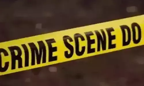 Kurukshetra Crime: हरियाणा के कुरुक्षेत्र में व्यक्ति के शरीर पर 9 बार चाकू से वार, हत्या के बाद पूरे इलाके में हड़कंप Kurukshetra Crime: हरियाणा के कुरुक्षेत्र में व्यक्ति के शरीर पर 9 बार चाकू से वार, हत्या के बाद पूरे इलाके में हड़कंप