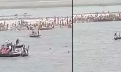 Patna News: पटना में गंगा दशहरा के मौके पर बड़ा हादसा, श्रद्धालुओं से भरी नाव पलटी, 6 लोग लापता Patna News: पटना में गंगा दशहरा के मौके पर बड़ा हादसा, श्रद्धालुओं से भरी नाव पलटी, 6 लोग लापता