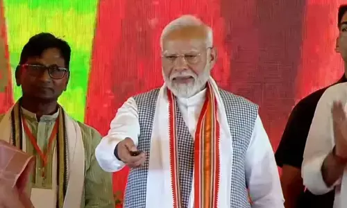 वाराणसी पहुंचे पीएम मोदी बोले- मां गंगा ने मुझे गोद ले लिया है, मैं यहीं का हो गया हूं किसान सम्मान निधि की 17वीं किस्त की जारी वाराणसी पहुंचे पीएम मोदी बोले- मां गंगा ने मुझे गोद ले लिया है, मैं यहीं का हो गया हूं किसान सम्मान निधि की 17वीं किस्त की जारी