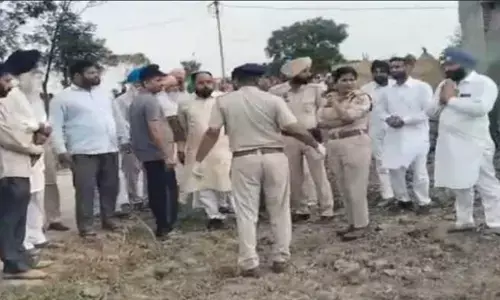 Fatehabad Crime News Hindi: हैवान बना पति, पत्नी और जीजा को दी मौत से बदतर सजा, जांच में जुटी पुलिस Fatehabad Crime News Hindi: हैवान बना पति, पत्नी और जीजा को दी मौत से बदतर सजा, जांच में जुटी पुलिस