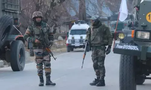 Doda Encounter: डोडा में सुरक्षाबलों और दहशतगर्दों के बीच मुठभेड़, एक आतंकी ढेर Doda Encounter: डोडा में सुरक्षाबलों और दहशतगर्दों के बीच मुठभेड़, एक आतंकी ढेर