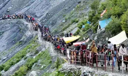 Amarnath Yatra 2024: श्रद्धालुओं का पहला जत्था आज करेगा बाबा बर्फानी के दर्शन, हर-हर महादेव के जयकारों से गूंजी घाटी