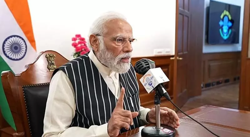एक पेड़ अपनी मां के नाम पर जरूर लगाएं..., मन की बात में पीएम नरेंद्र मोदी की अपील एक पेड़ अपनी मां के नाम पर जरूर लगाएं..., मन की बात में पीएम नरेंद्र मोदी की अपील