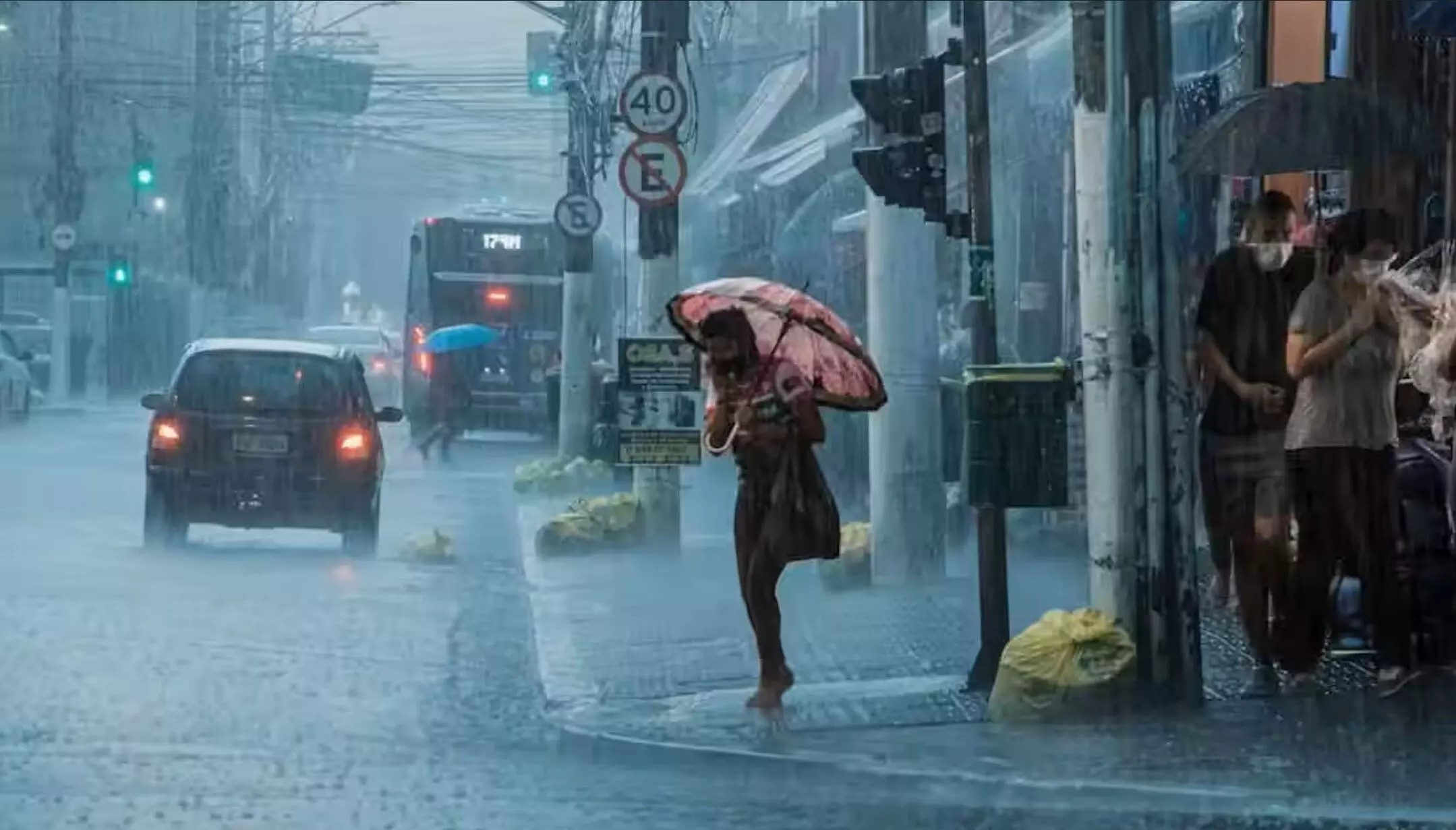 Weather Update: मौसम विभाग ने इन राज्यों में जारी किया भारी बारिश का अलर्ट, पूर्वोत्तर में बाढ़ की चेतावनी Weather Update: मौसम विभाग ने इन राज्यों में जारी किया भारी बारिश का अलर्ट, पूर्वोत्तर में बाढ़ की चेतावनी