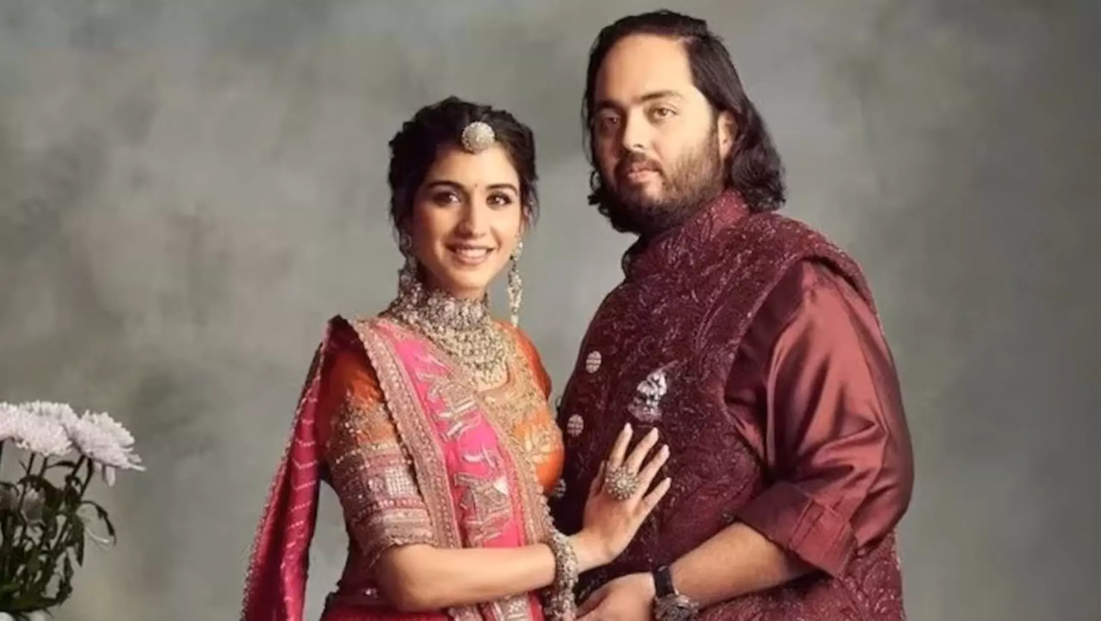 Anant-Radhika Sangeet: ग्रैंड होगी अनंत-राधिका की संगीत सेरेमनी, दिखाई जाएगी कपल की लव स्टोरी Anant-Radhika Sangeet: ग्रैंड होगी अनंत-राधिका की संगीत सेरेमनी, दिखाई जाएगी कपल की लव स्टोरी