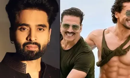 Jackky Bhagnani Reaction: अक्षय कुमार की दरियादिली के कायल हुए जैकी भगनानी, कहा- क्रू मेंबर्स के पेमेंट के लिए होल्ड की अपनी फीस Jackky Bhagnani Reaction: अक्षय कुमार की दरियादिली के कायल हुए जैकी भगनानी, कहा- क्रू मेंबर्स के पेमेंट के लिए होल्ड की अपनी फीस