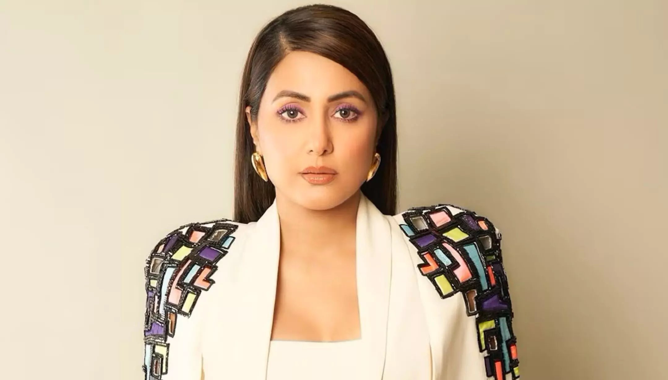 Hina Khan Breast cancer: ब्रेस्ट कैंसर मरीज हिना खान ने शेयर किया अपने पहले कीमो सेशन का वीडियो, बालीं- मैं झुकने से इनकार करती हूं