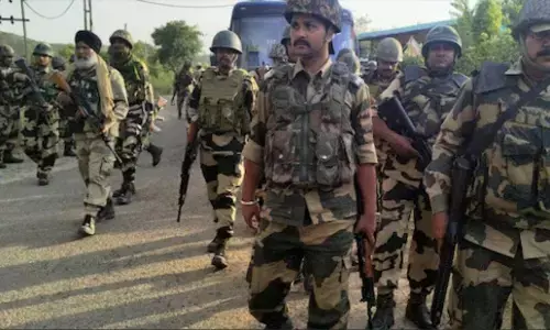 Kathua Terror Attack: कठुआ आतंकी हमले के बीच सामने आई पाकिस्तान की एक और हरकत, पढ़िए रक्षा मंत्री राजनाथ सिंह की प्रतिक्रिया Kathua Terror Attack: कठुआ आतंकी हमले के बीच सामने आई पाकिस्तान की एक और हरकत, पढ़िए रक्षा मंत्री राजनाथ सिंह की प्रतिक्रिया