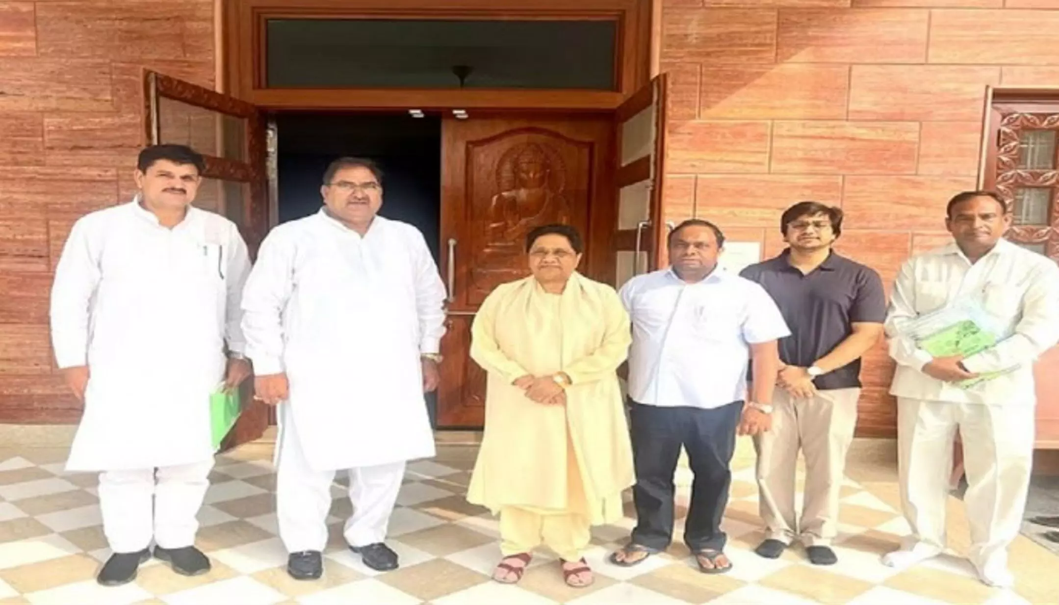 Haryana Assembly Election: हरियाणा विधानसभा चुनाव: इनेलो-बसपा ने गठबंधन का किया ऐलान, मिलकर लड़ेंगे चुनाव