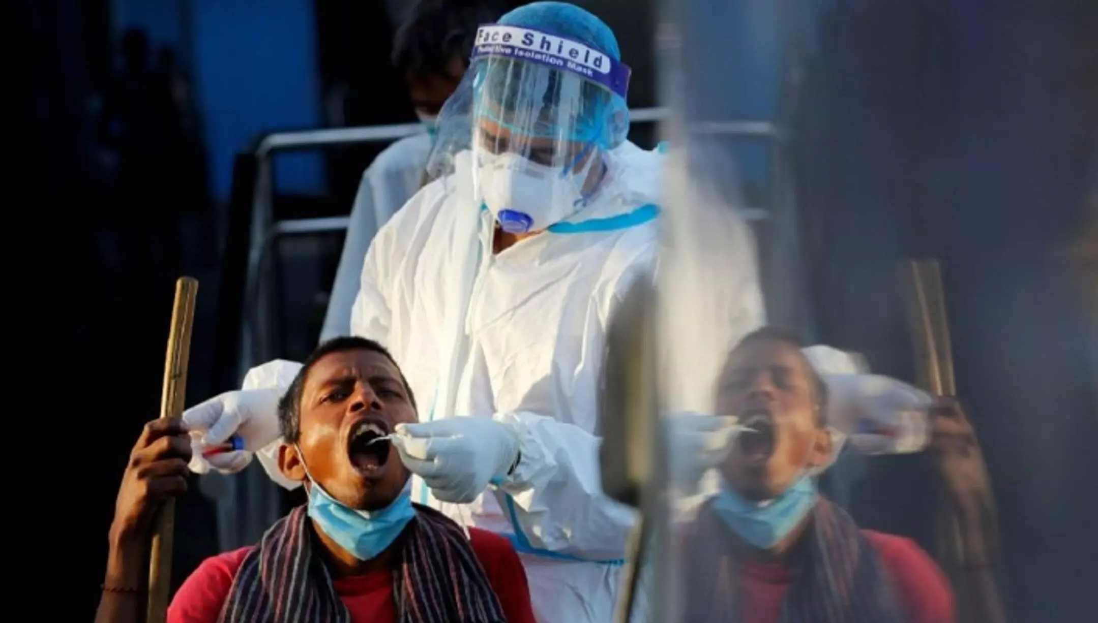 Coronavirus: दुनियाभर में कोरोना से अभी भी हर सप्ताह 1700 लोगों की मौत, WHO ने दी चेतावनी
