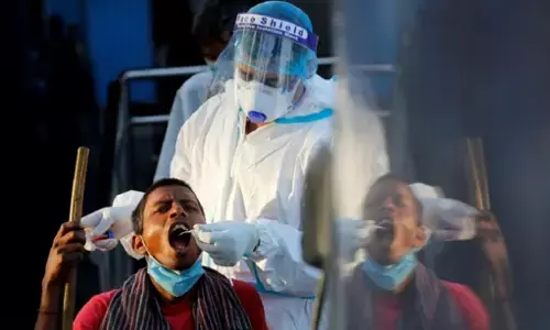 Coronavirus: दुनियाभर में कोरोना से अभी भी हर सप्ताह 1700 लोगों की मौत, WHO ने दी चेतावनी