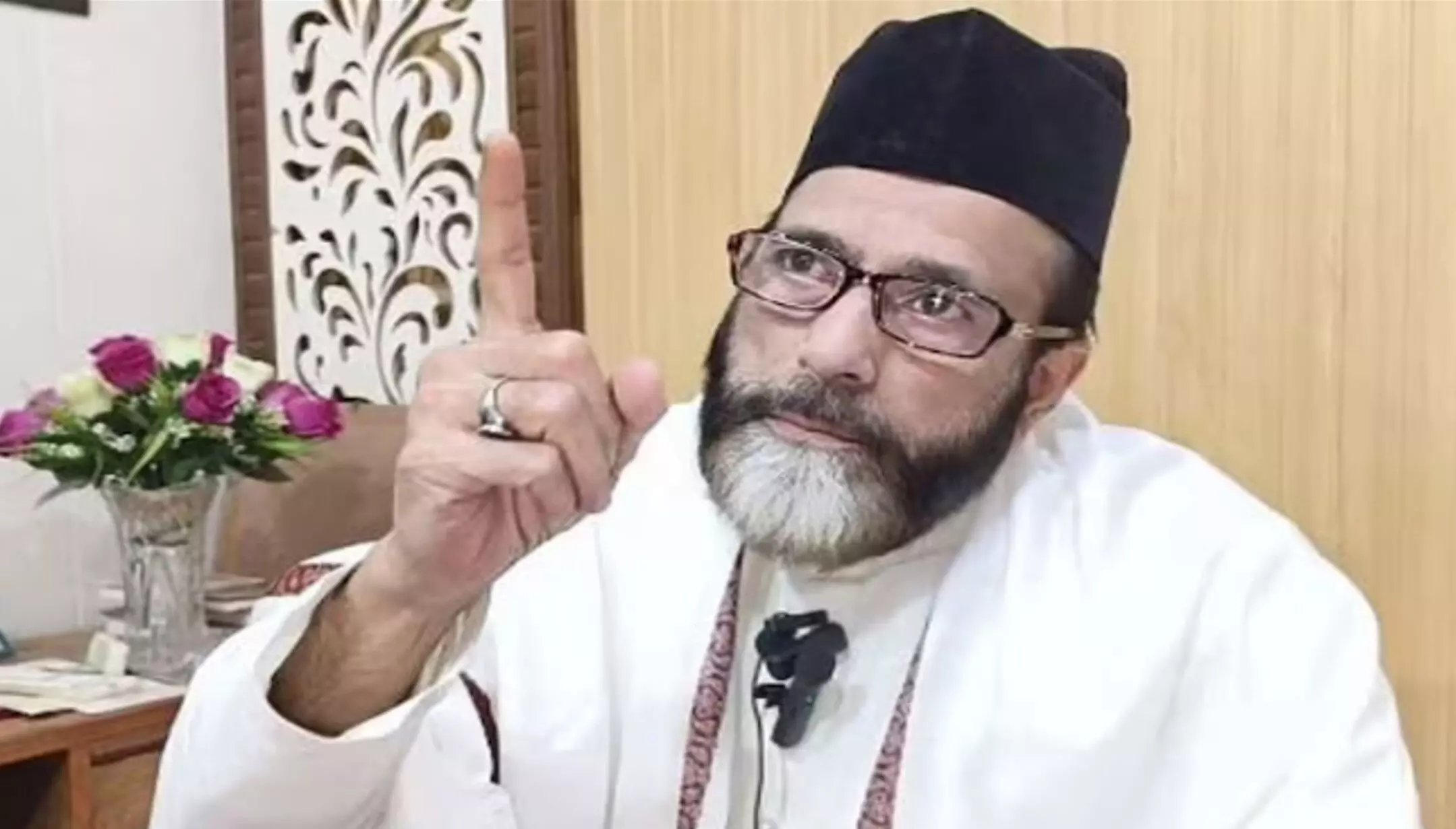 Maulana Tauqeer Raza: मौलाना तौकीर रजा ने सामूहिक धर्मातरण कर निकाह कराने का ऐलान किया, प्रशासन से मांगी इजाजत