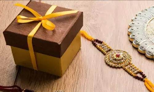 Rakshabandhan: अब 10 रुपए में बहनें भाई तक भेज सकेंगी राखी, डाक विभाग की सुविधा से काम होगा आसान Rakshabandhan: अब 10 रुपए में बहनें भाई तक भेज सकेंगी राखी, डाक विभाग की सुविधा से काम होगा आसान
