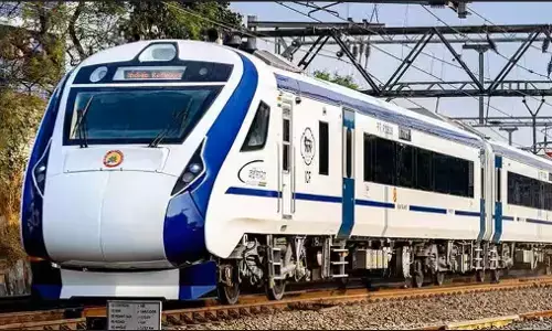 Budget 2024: रेल यात्रियों को मिल सकता बड़ा तोहफा, रिफंड और लग्जरी ट्रेनों को लेकर वित्त मंत्री ले सकती है बड़े फैसले